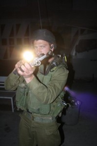 pointinggun-266x400.jpg